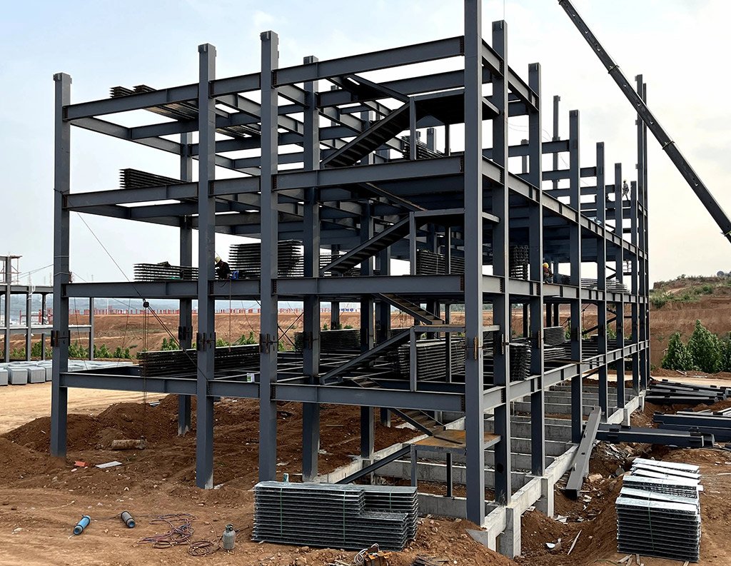 Super-high-rise steel-framed office buildings
